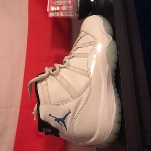 Jordan retro11 size 9.5 for trade only